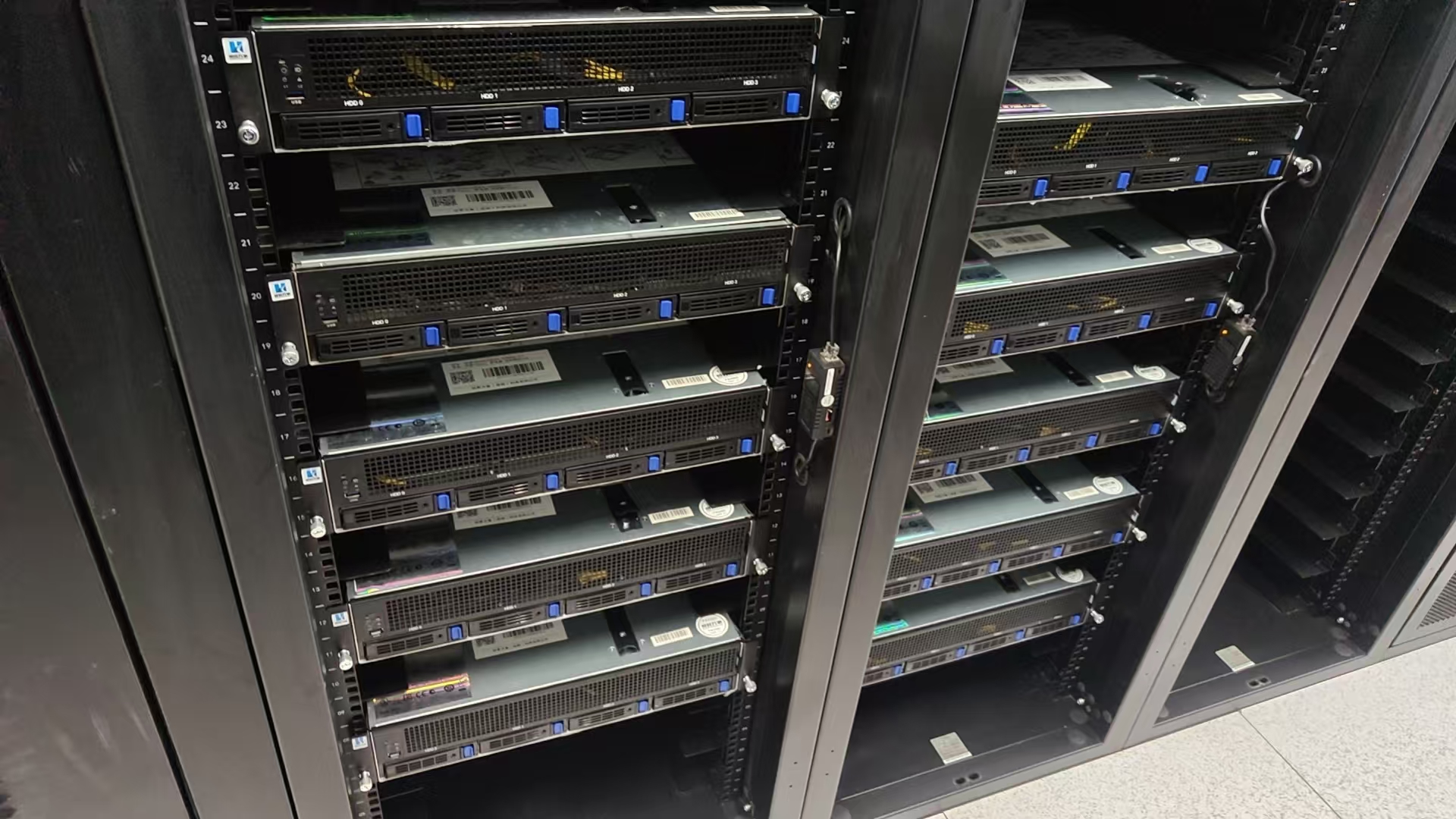 共筑智算底座  推动算力新里程